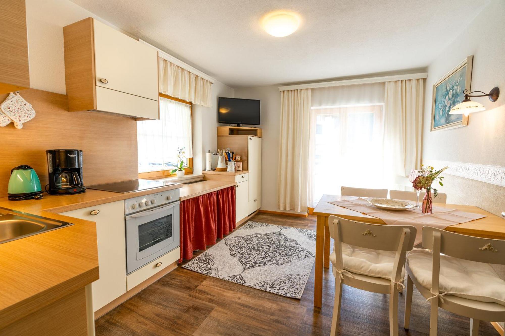 Villa Daringer Майрхофен Номер фото